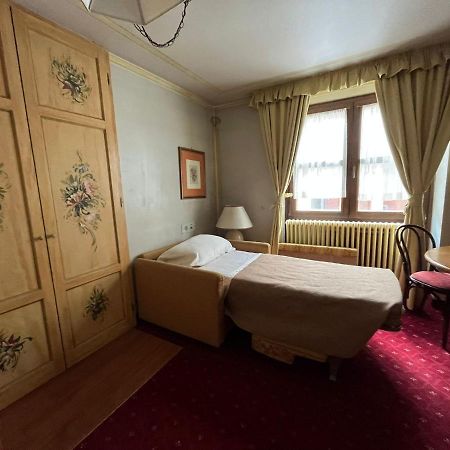 Hotel Posta R.T.A. Мадонна-ди-Кампильо Экстерьер фото