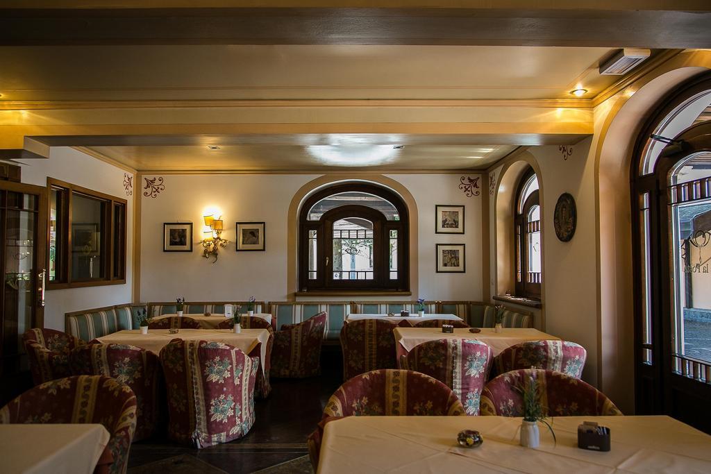 Hotel Posta R.T.A. Мадонна-ди-Кампильо Экстерьер фото