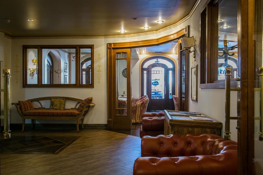 Hotel Posta R.T.A. Мадонна-ди-Кампильо Экстерьер фото