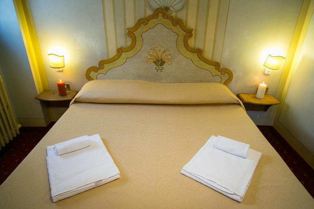 Hotel Posta R.T.A. Мадонна-ди-Кампильо Экстерьер фото