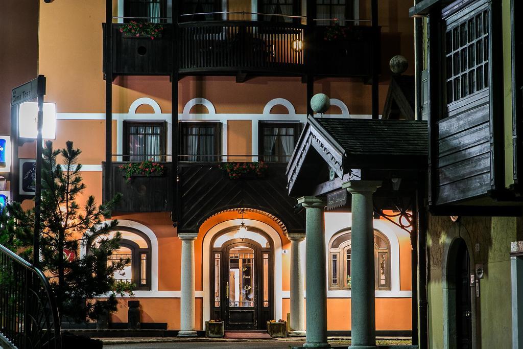 Hotel Posta R.T.A. Мадонна-ди-Кампильо Экстерьер фото