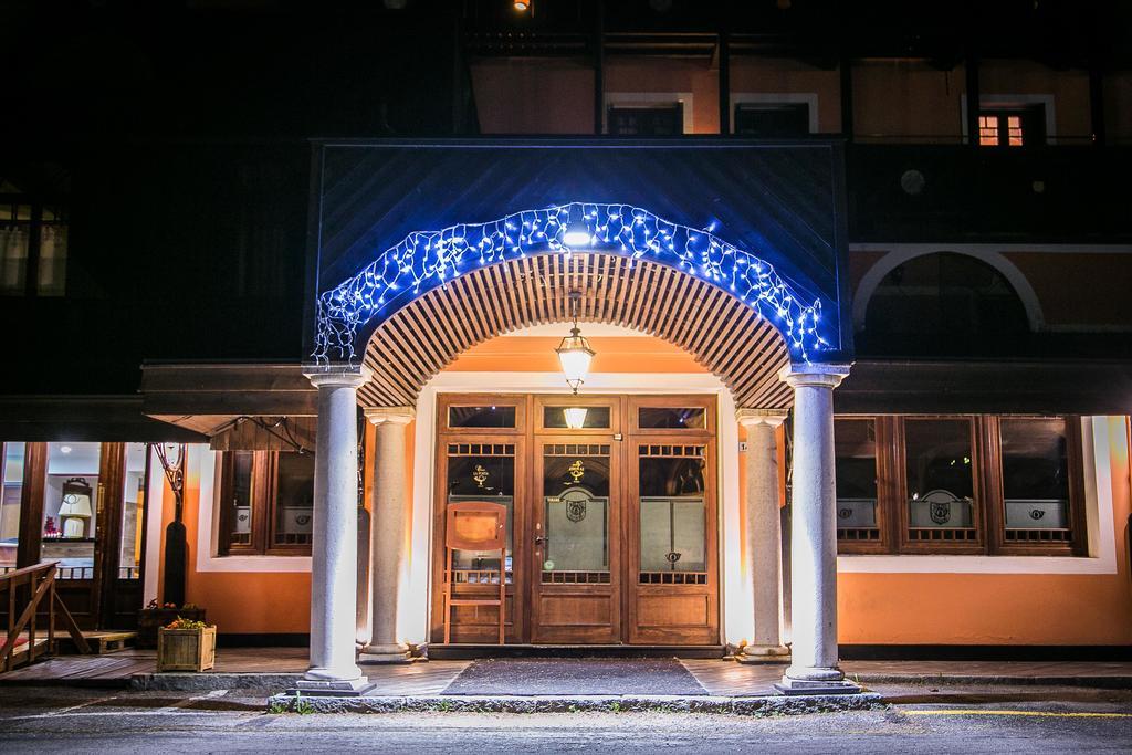 Hotel Posta R.T.A. Мадонна-ди-Кампильо Экстерьер фото