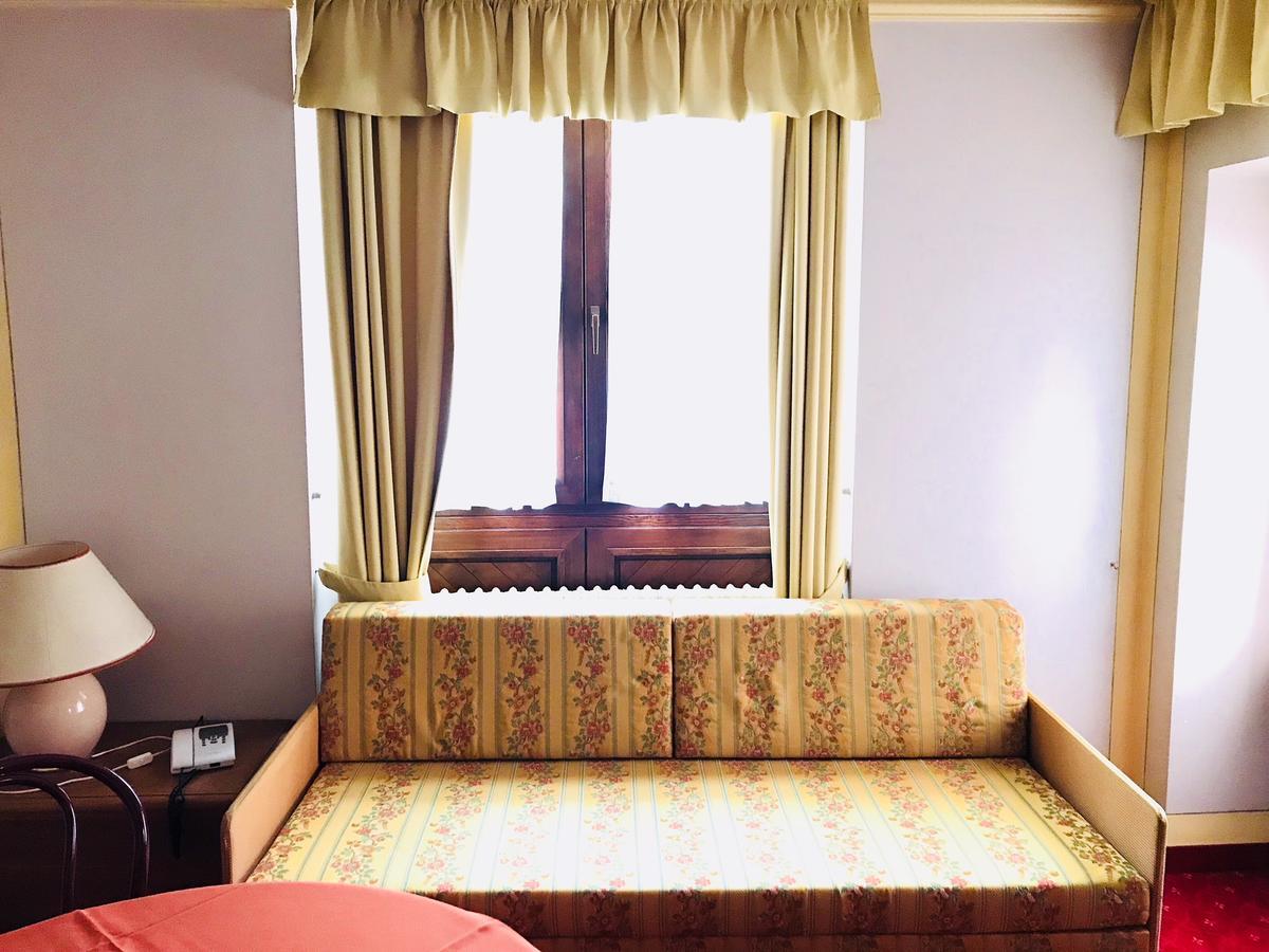 Hotel Posta R.T.A. Мадонна-ди-Кампильо Экстерьер фото